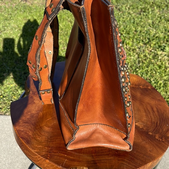 Patricia Nash Toscano tote with studs and rivets - Picture 2 of 10